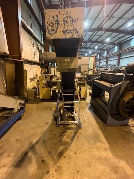 12" X 108" POWERED INCLINE PARTS CONVEYOR STOCK# 3278
