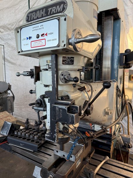 3 HP SWI TRAK DPM CNC VERTICAL BED MILL. STOCK # 1119024