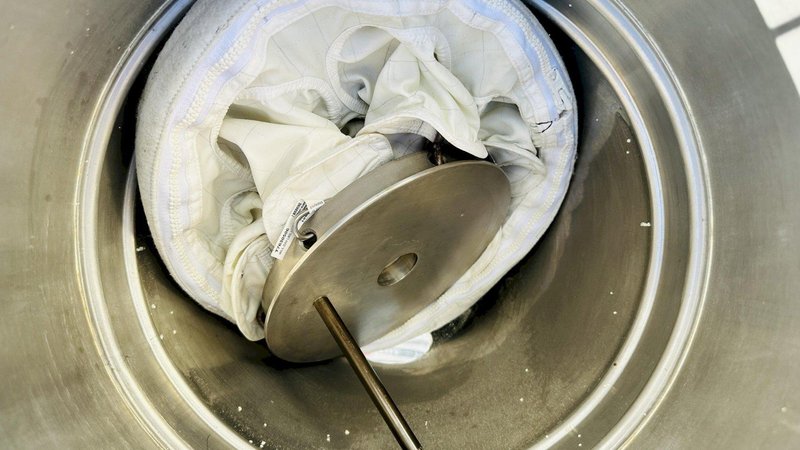 Glatt Air Techniques  |  UNIGLATT Fluid Bed Dryer  |  Size 6