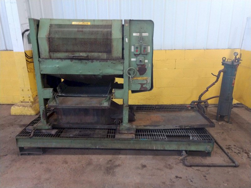 32" X 15" RAMPE BARREL TYPE VIBRATORY TUMBLE FINISHER