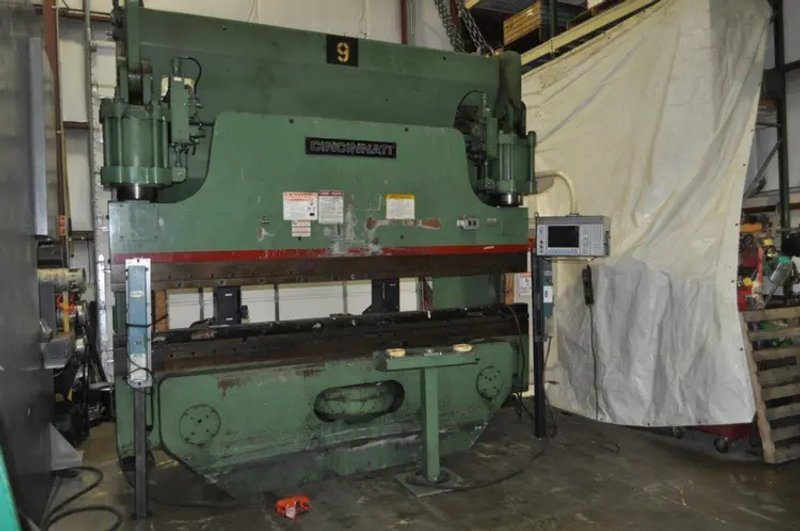 CINCINNATI 350 TON HYDRAULIC PRESS BRAKE, STOCK# 14118J