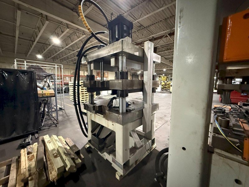 AIM 35* Ton Hydraulic Press USED