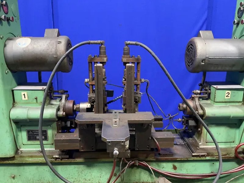 Snow 8” X 20” Drilling And Tapping Machine - Hd0-2