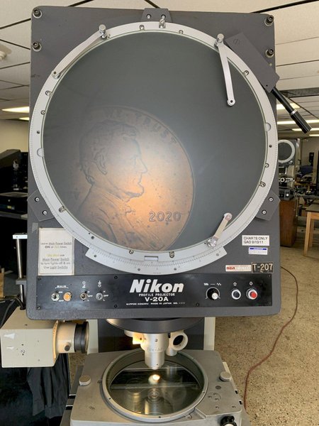 20" NIKON Model V-20A Optical Comparator, with 5X Lens and dro.