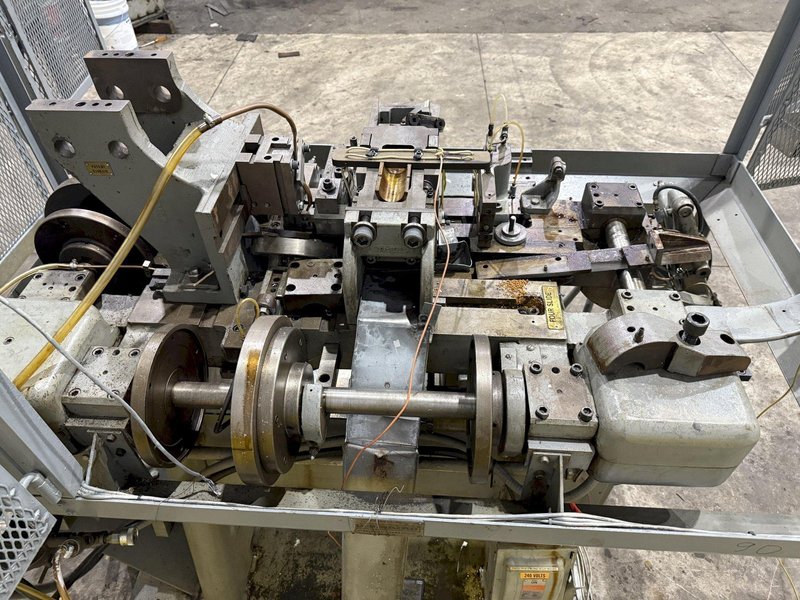 US BAIRD MODEL #RWI WIRE FORMING FOURSLIDE MACHINE: YOBRO #24437