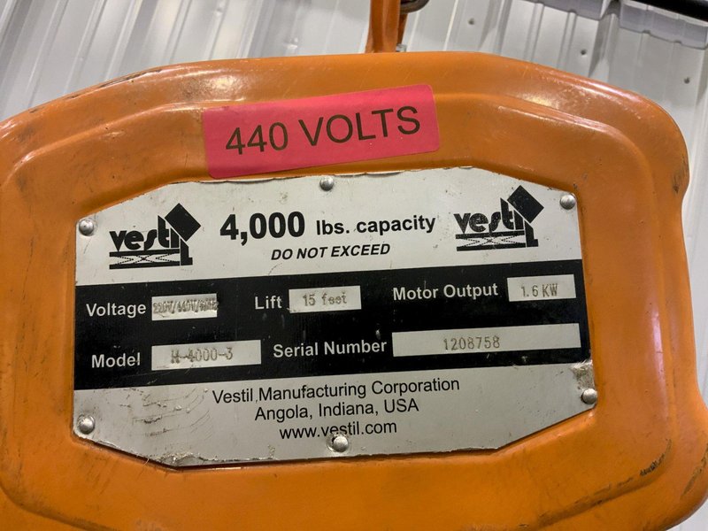 2 TON VESTIL ELECTRIC HOIST MODEL H-4000-3: STOCK #80868