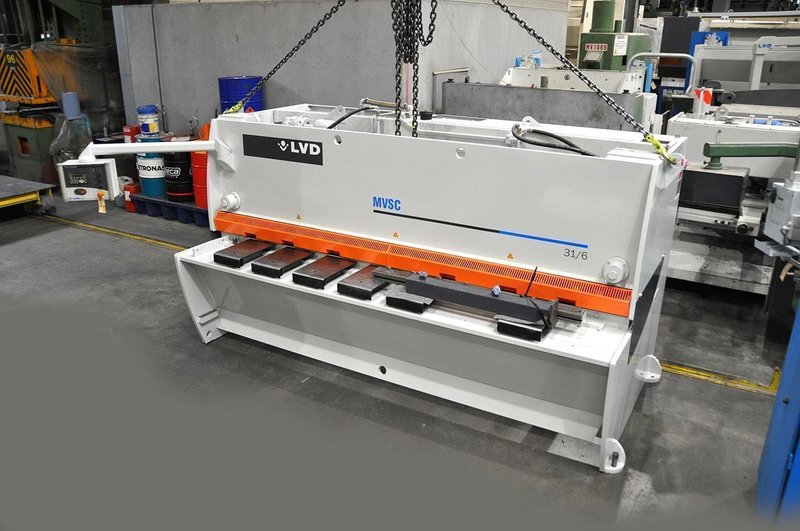 LVD - MVSC 3100 x 6 mm CNC