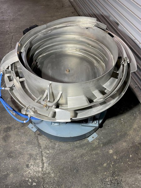Industrial Feeding Systems 21" CW Vibratory Bowl