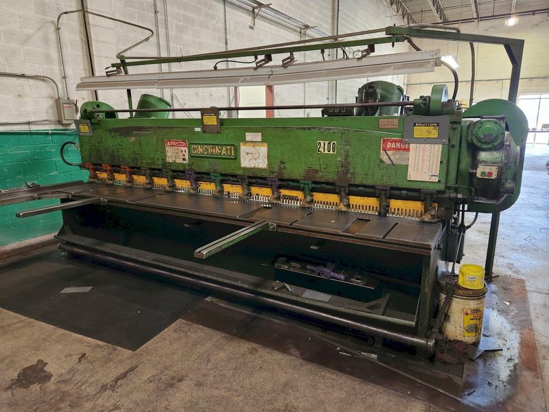 12' X 10 GAUGE CINCINNATI MODEL 1012 MECHANICAL POWER SQUARING SHEAR: YOBRO #26376