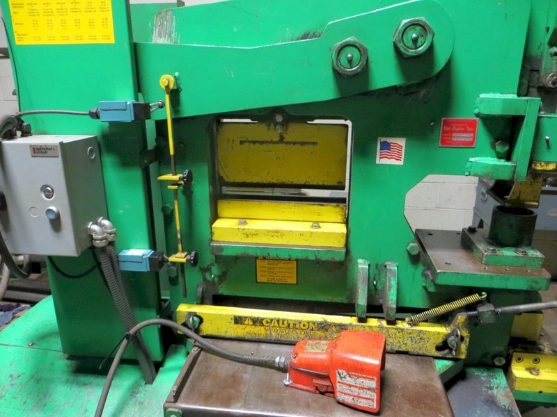 125 Ton Unihydro Hydraulic Ironworker Model P125-24