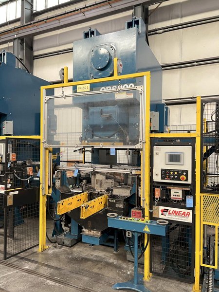 220 TON KOMATSU GAP FRAME PRESS