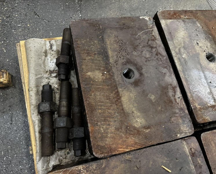 20.5" X LONG X 14.5" WIDE X 7" TALL VIBRO-DYANMICS PRESS ISOLATION PAD SET(QTY4) STOCK # 0883125