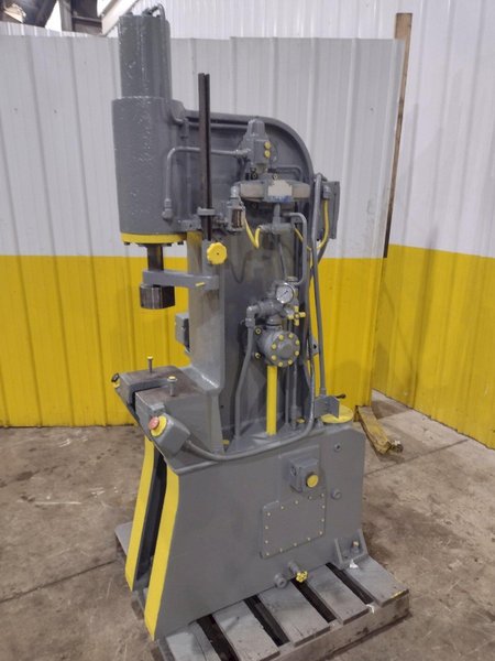 5 TON GREENERD MODEL #HP-5-6-E HYDRAULIC PRESS: YOBRO #24282
