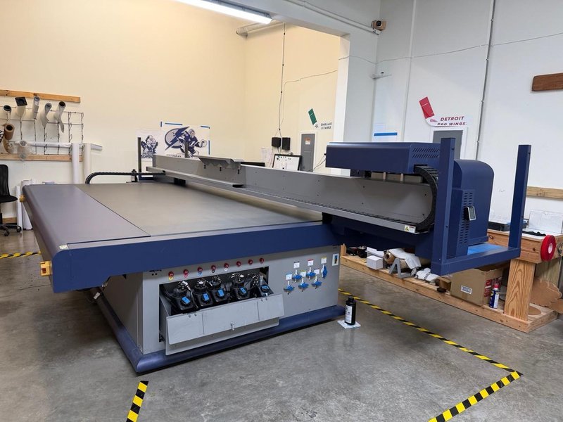 5′ x 10′ Vanguard VKL300D Flatbed LED UV Printer, 2021 –  High-Speed Performance, Kyocera Print Heads