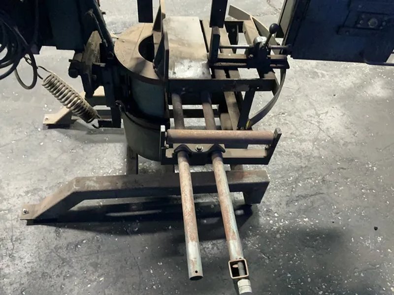 Ellis 11”x27” Horizontal Mitre Band Saw - 1800