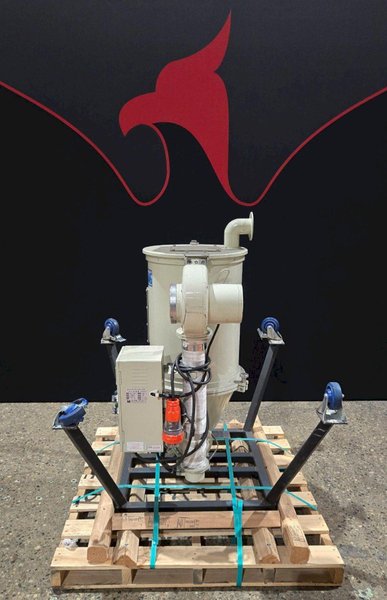 YANN BANG HD-T-50-3L HOPPER DRYER USED/DAMAGED CASTER 415V