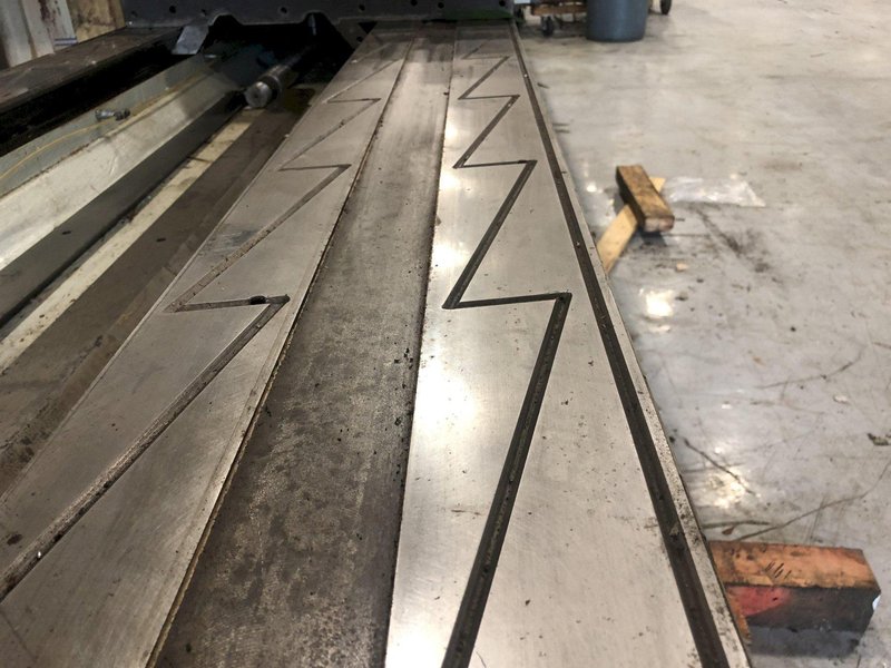 Zayer BFU 4000 CNC Horizontal/Vertical Boring Mill NEEDS NEW CONTROL