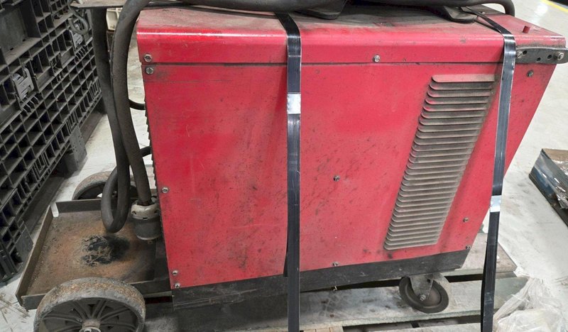 LINCOLN CV-300 WELDER W LN-7 WIRE FEEDER USED