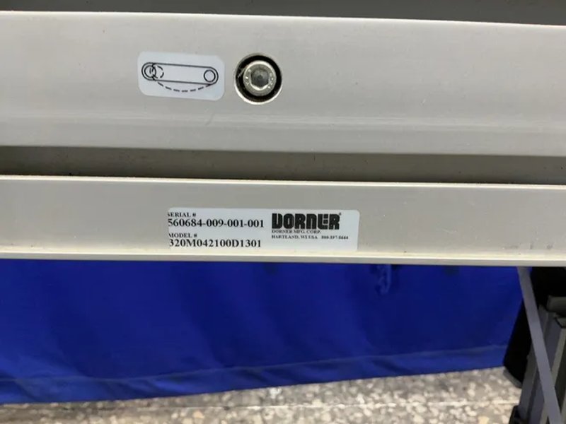 Dorner 4”x250”, 3/8 Hp 3200 Series Flat Belt Conveyor With Lubricators Assembly - 320m042100d1301