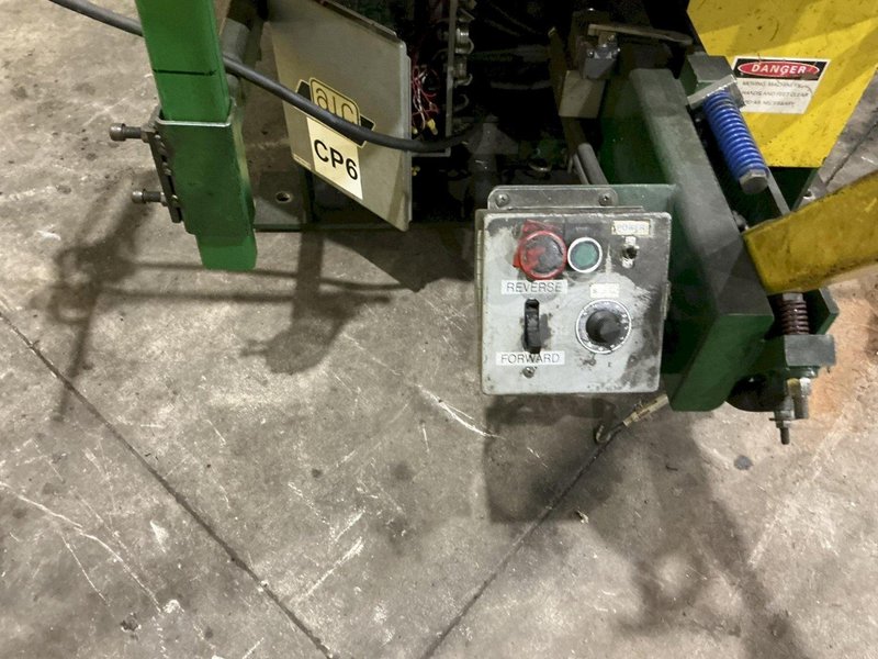 9,000 LB X 72" AWC ACCRA WIRE CONTROLS MODEL #F-400 HORIZONTAL PALLET TYPE COIL REEL UNCOILER: YOBRO #24941