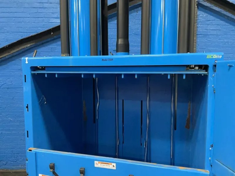 Mil-tek 50” X 30” X 54” Baler - 2509