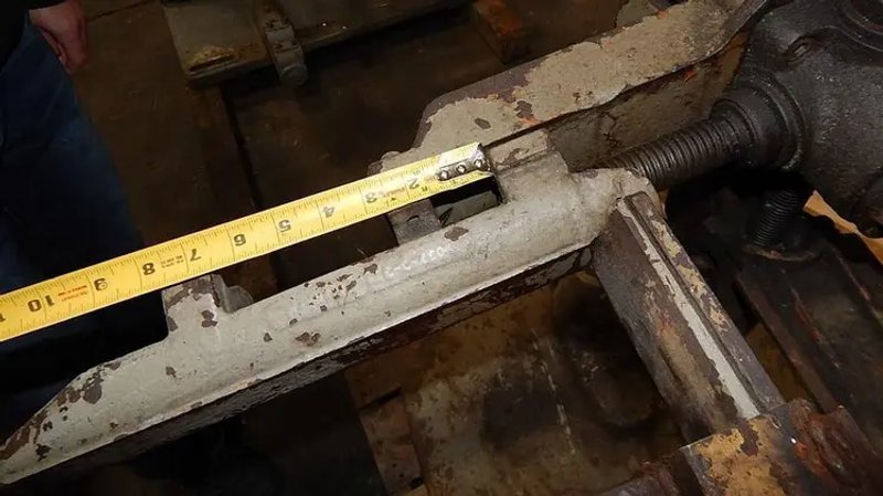 USED TISHKEN 350 LB. MANUAL UNCOILER MODEL LR6