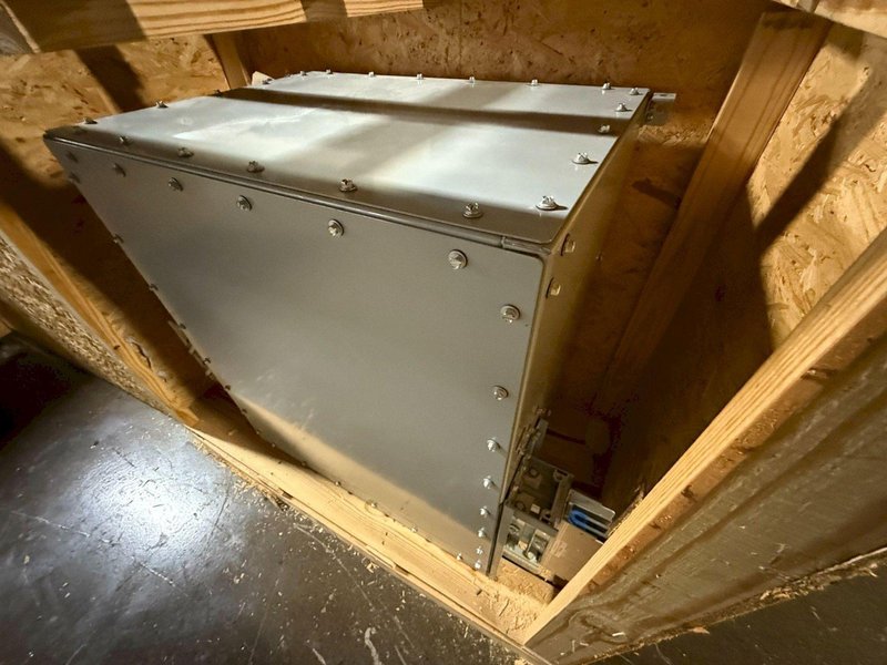 ABB 2500A Spectra Series Copper Center Tap Box 600V, 3PH, 3G NEW