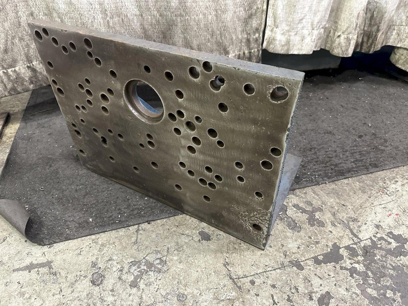 (1) 24" X 18" X  14" ANGLE PLATE: STOCK #77974