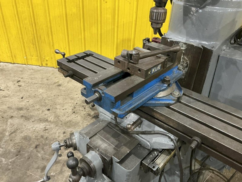 2 HP X 9" X 42" BRIDEPORT SERIES I VERTICAL RAM TYPE KNEE MILL DRO POWER FEEDS VARIABLE DRIVE: YOBRO #24264