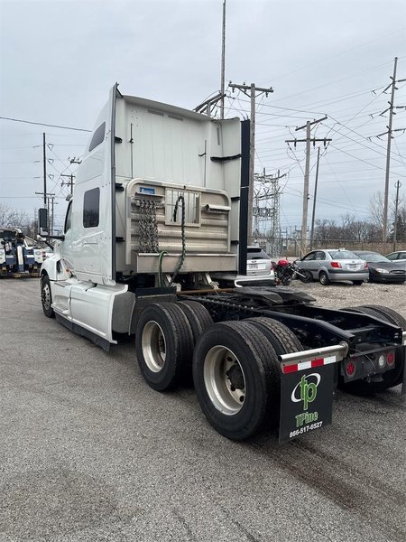 2023 International LT62F 3HSDZAPR2PN493299