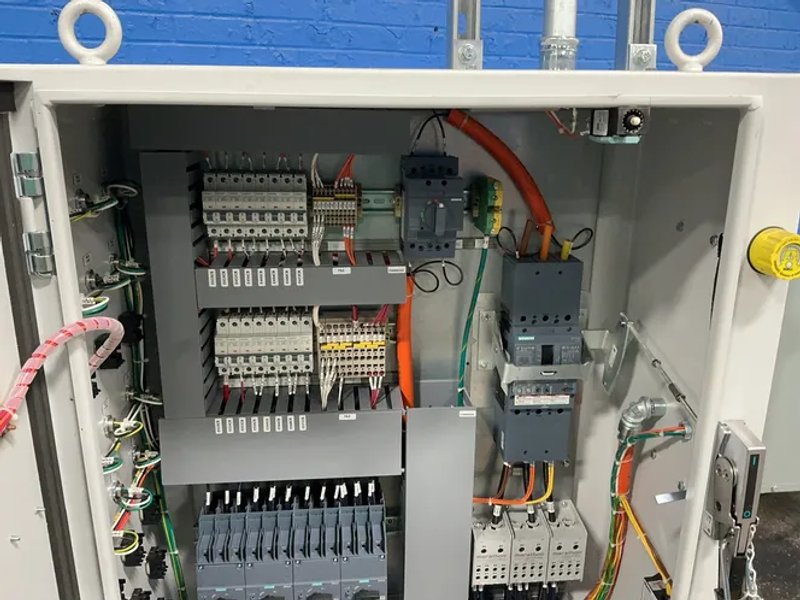X-bar Automation 100 Amp Power Distribution Panel - Ecs-5103-cc-bb-aa-tt
