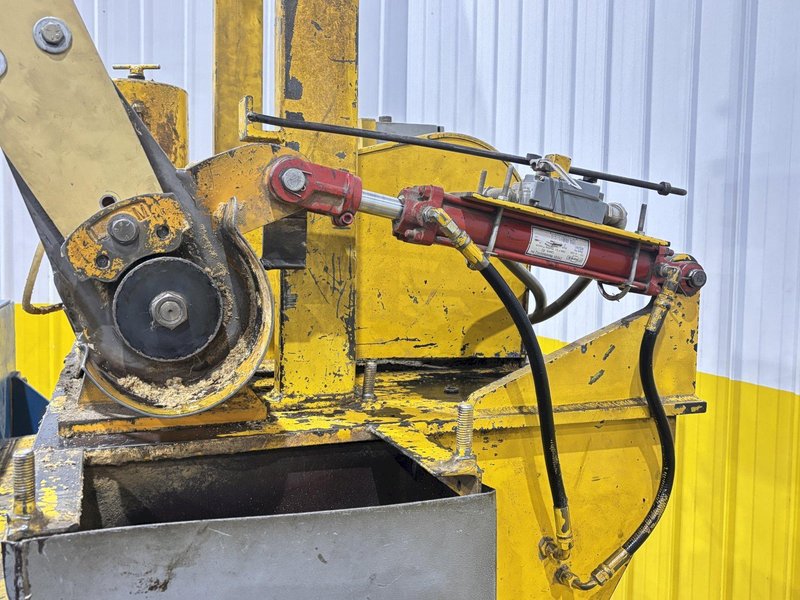 15 HP L&amp;M EQUIPMENT MODEL #HMPC-7-24 CROSS CUT BUNDLE TRAVELING ARCH WOOD BUNDLE SAW WITH CONVEYOR: STOCK #22922
