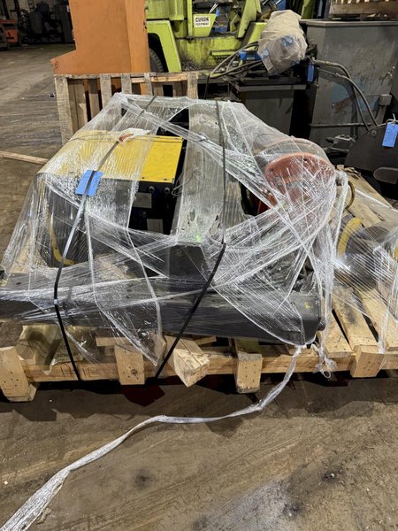 2017 R and M 4 ton Spacesaver electric hoist model sx50410050p76jddos s/n 200816926/20 rated at 40/6.5 fpm,100 fpm trolley, 29' 6" lift, 460 volt, class h4