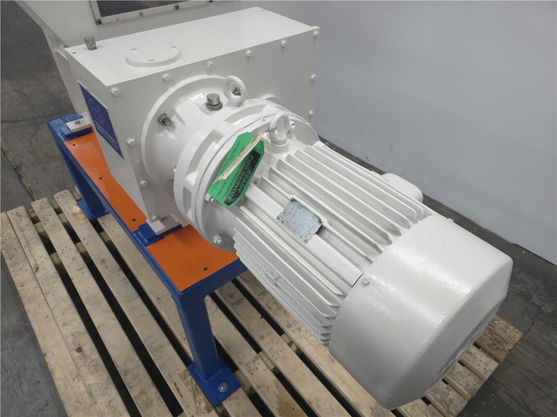 Shred Tech Used ST-20 Shredder, 12" x 26", 20 HP, 40 cutters