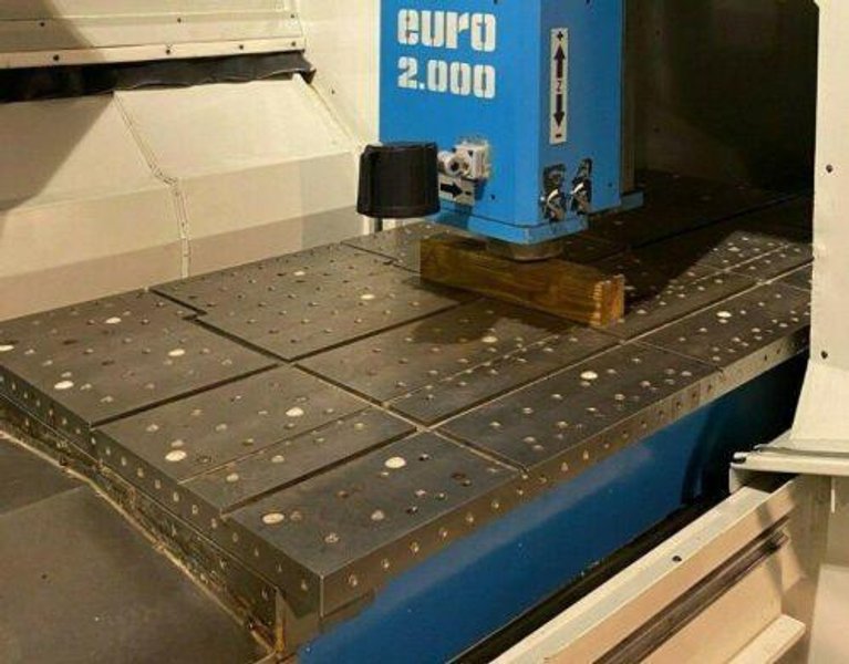 Nicolas Correa Euro-2000 CNC Vertical Bridge Mill