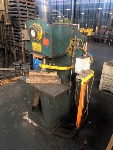 LOGAN HYDRAULIC PRESS