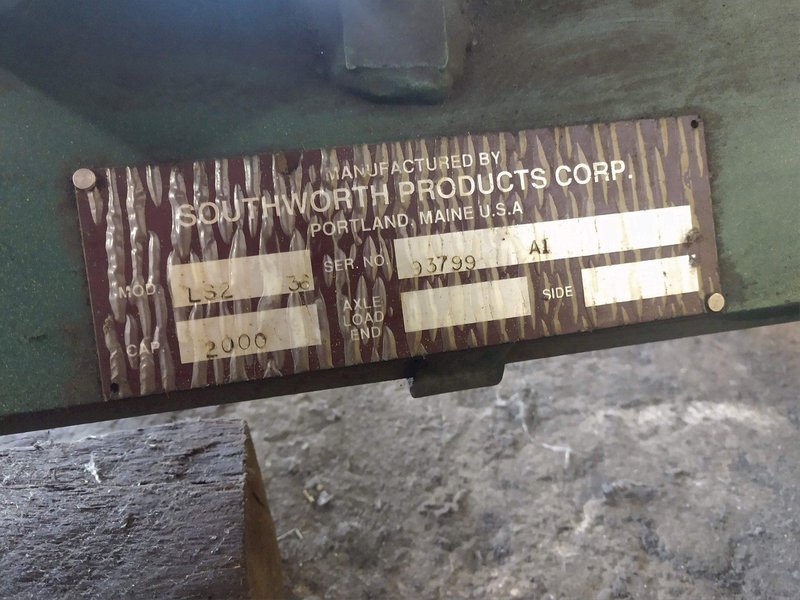 2,000 LB SOUTHWORTH ELECTRIC SCISSOR LIFT TABLE