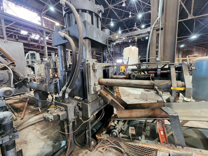5" AMD MODEL #530-2230 AUTOMATIC HYDRAULIC BAR &amp; BILLET SHEAR WITH 20' AUTO FEED: YOBRO #24104