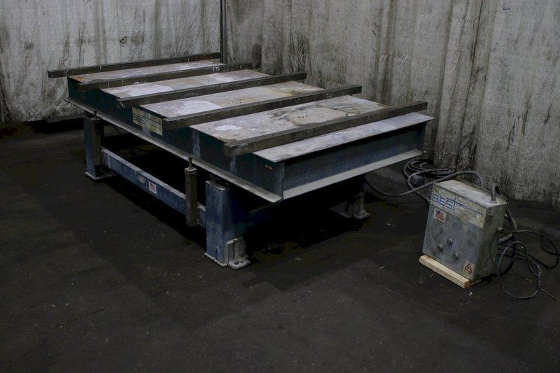 4' X 8' BEST VIBRATOR TABLE: STOCK #75920