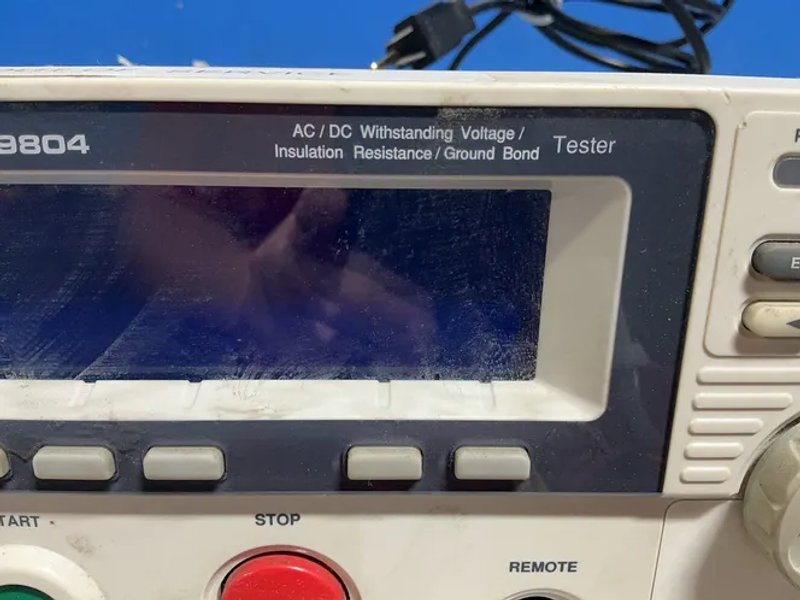 Gw Instek  Gpt-9804  4-in1 Hi-pot Tester  - Gpt-9804