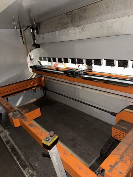 242 Ton x 12′ Ermak Power Bend Falcon Press Brake, -2014, CNC Backguage
