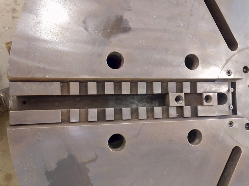 48" x 3 JAW CUSHMAN MODEL #91-646-48-200A LATHE CHUCK: STOCK #11120