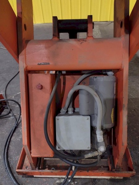 3,000 LBS X 32" X 56"  MODLE #L36-30-MOD PRESTO HYDRAULIC SCISSOR LIFT TABLE, SINGLE PHASE 110V: STOCK #19789