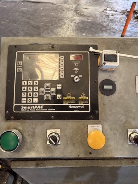 200 TON MINSTER P2-200-48 PIECE MAKER STRAIGHT SIDE HIGH SPEED PRESS. STOCK #0432526