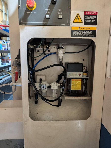 Doosan DMV 3016L VMC, 2006 – Fanuc Control, Videos Available