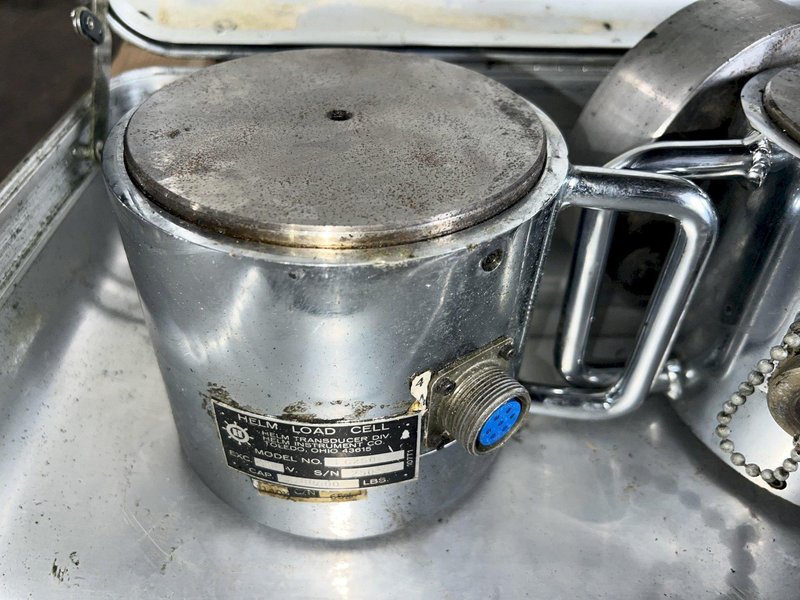 (2) 250 TON HELM MODEL #LC250T TRANSDUCER LOAD CELL TONNAGE INDICATORS: STOCK #16898
