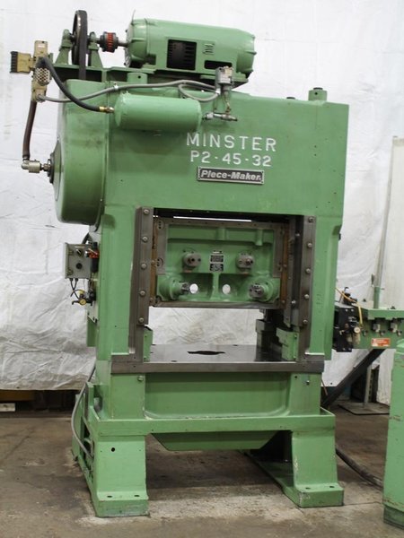 45 TON MINSTER P2-45-32 SSDC HIGH SPEED PRESS 1/2" STROKE: STOCK #12936