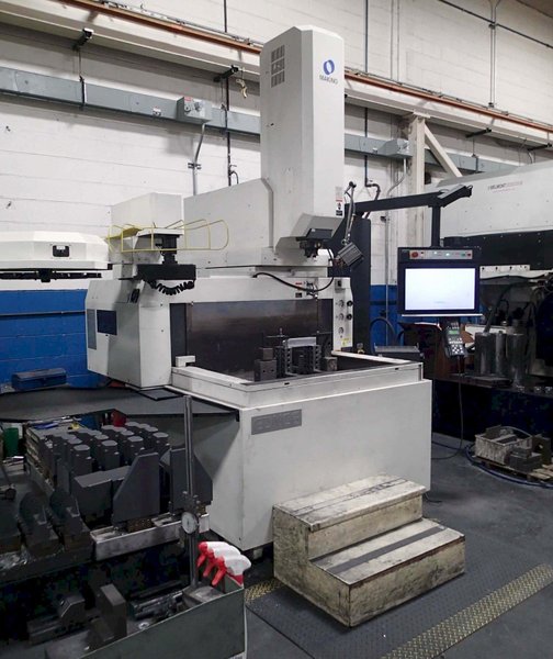 Makino EDNC6 CNC Sinker EDM, 2015 – C-Axis Head, 16 Tool Changer