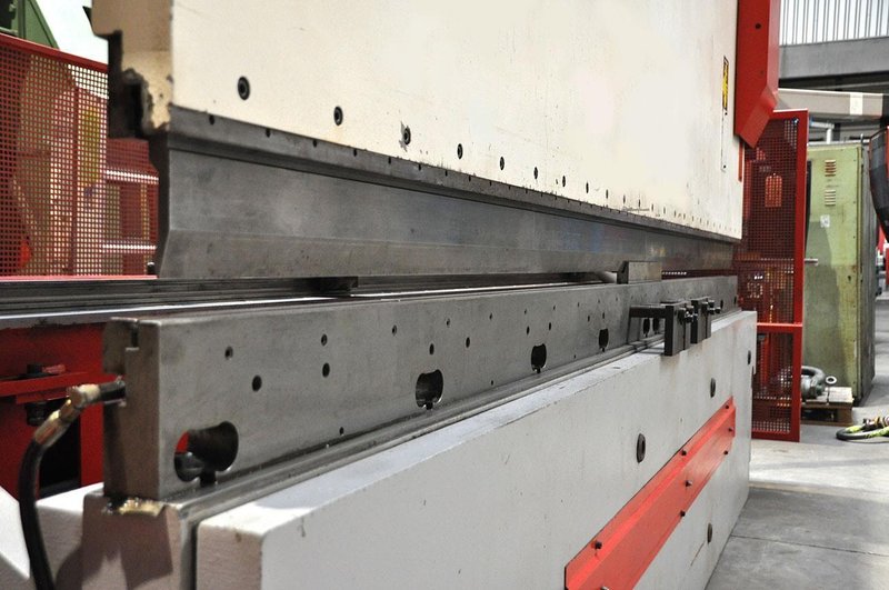 Beyeler Bystronic - PR6 200 ton x 4100 mm CNC