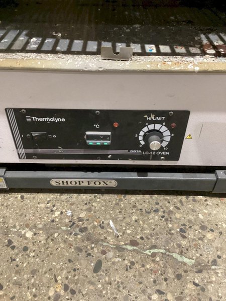 THERMO SCIENTIFIC OV116850 SMALL INDUSTRIAL RESIN OVEN USED